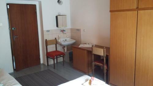 Hostal Penzion Anjel