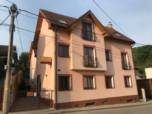 Hostal Penzi�n Harmona