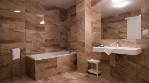 Hostal A7 Apartments