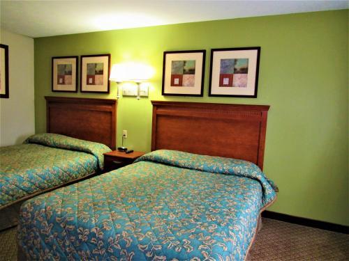 Capri Motel