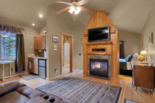 Hostal Rocky Mountain Lodge & Cabins