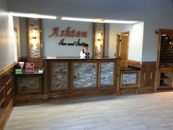 Hotel Ashton Inn & Suites
