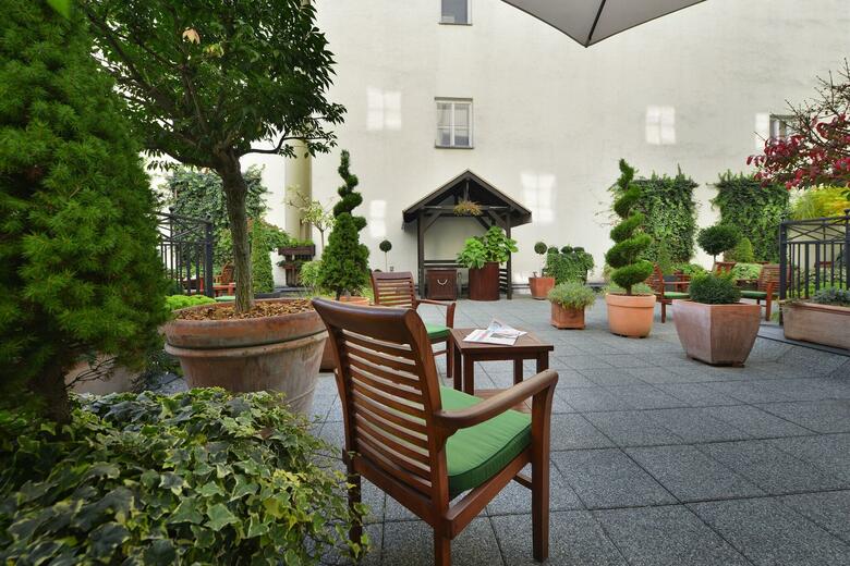 Marrol's Boutique Hotel