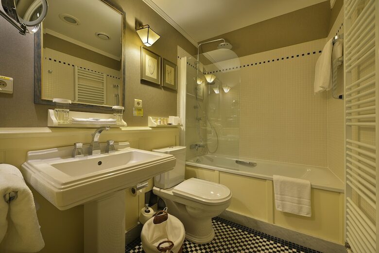 Marrol's Boutique Hotel