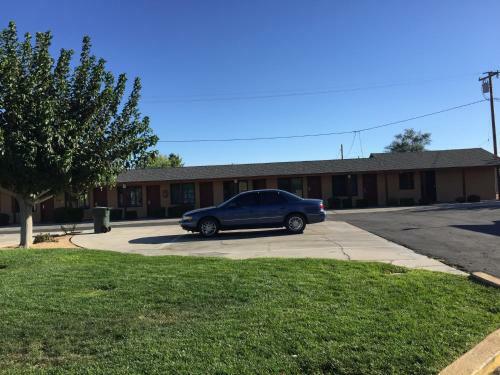 Black Horse Motel