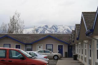 Mac's Motel