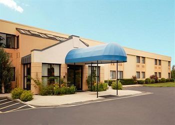 Hotel All Seasons Inn And Suites