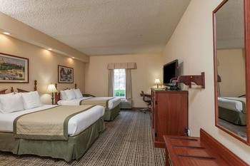 Motel Baymont Inn & Suites - Columbia