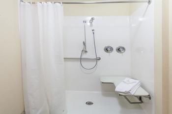 Motel Baymont Inn & Suites - Columbia
