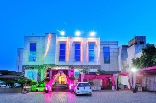 Hotel Maharaja Residency