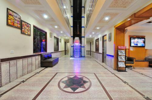 Hotel Maharaja Residency