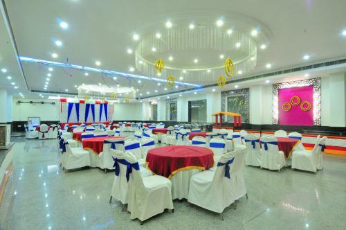 Hotel Maharaja Residency