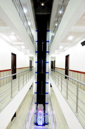 Hotel Maharaja Residency