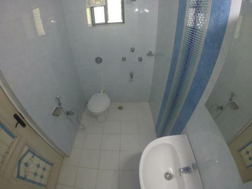 Ocean Crest Hotel
