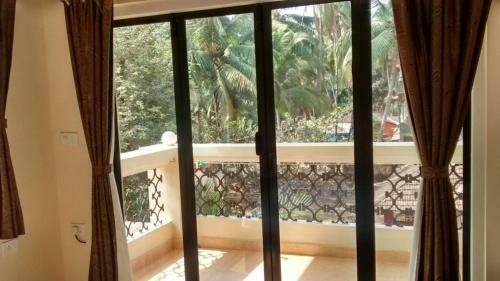 Ocean Crest Hotel