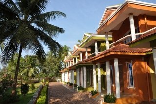Villa A's Holiday Beach Resort