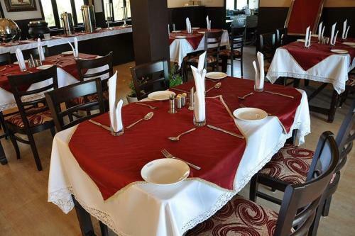 Hotel Xomotel Ranikhet Heights