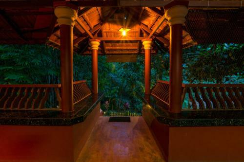 Hotel Upavan Resort