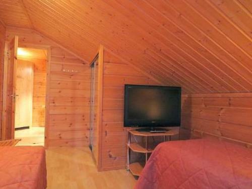 Holiday Home Nuottiukko