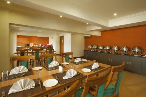 Hotel Lonavala - Under The Over - A Sterling Holiday Resort