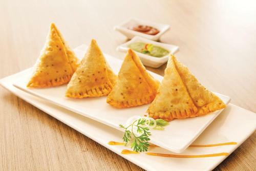 Hotel Lonavala - Under The Over - A Sterling Holiday Resort