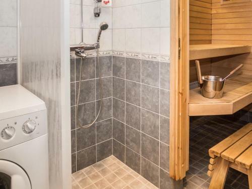 Holiday Home Karhunvartijan Linna A1