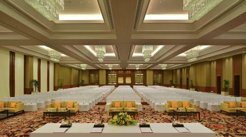 Hotel Park Plaza Chandigarh Zirakpur