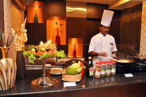 Hotel Sabari Classic