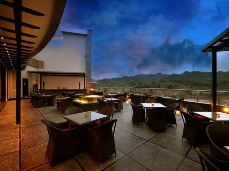 Hotel Golden Tulip Chandigarh, Panchkula