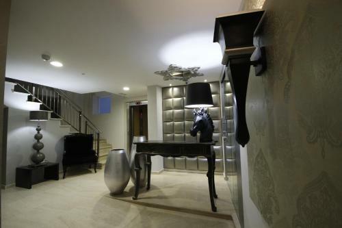 Apartamentos Alvear Suites