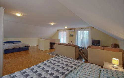 Two-bedroom Holiday Home In Stubicke Toplice