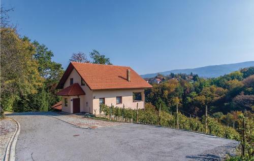 Two-bedroom Holiday Home In Stubicke Toplice