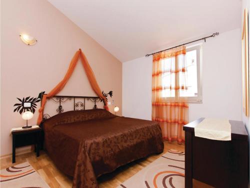 Four-bedroom Holiday Home In Golubovo
