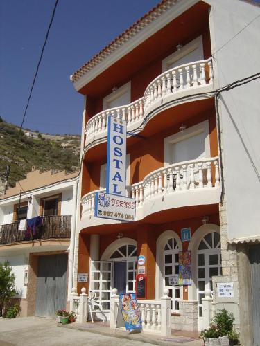 Hotel Hostal D�ernes