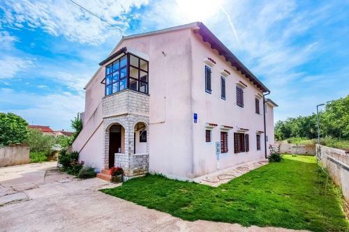 Apartments Vitomir