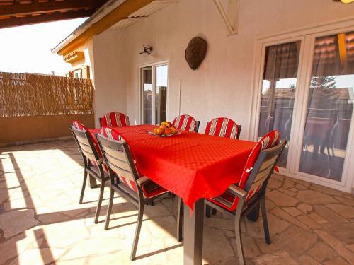 Apartments Munida 734