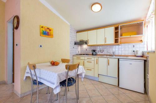 Apartments Nevija