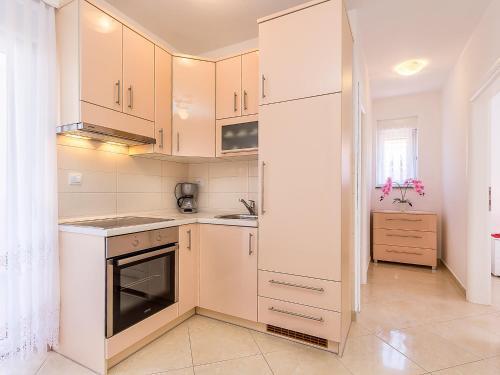 Apartment Med 454