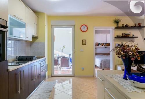 Apartamentos Irena Burle