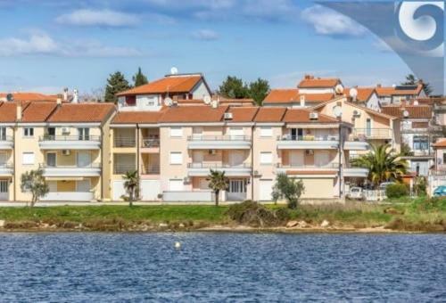 Apartamentos Irena Burle