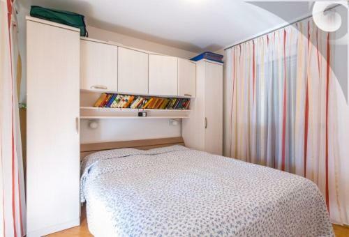 Apartamentos Irena Burle