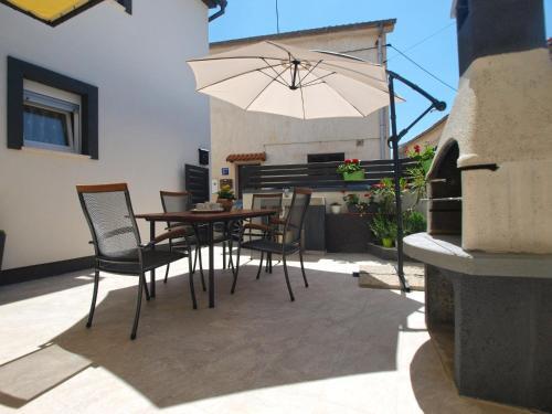 House Doris 1559