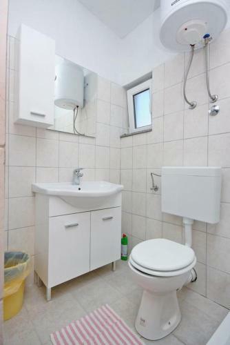 Apartment Metajna 6351e