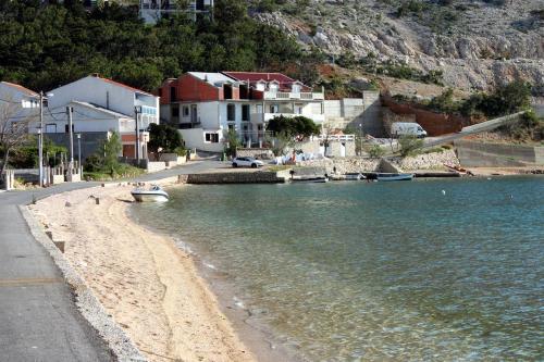 Apartment Metajna 6369c
