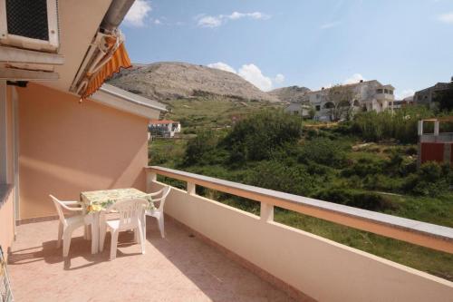 Apartment Metajna 6503e