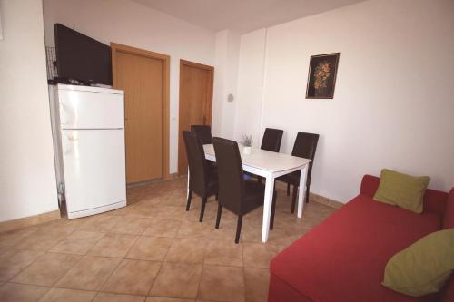 Apartments By The Sea Pisak (omis) - 12545