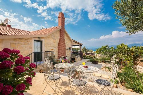 Mirca Villa Sleeps 8 Pool Air Con Wifi