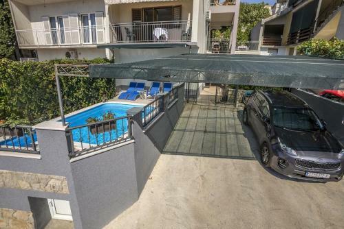 Holiday House With A Swimming Pool Podstrana (split) - 7539