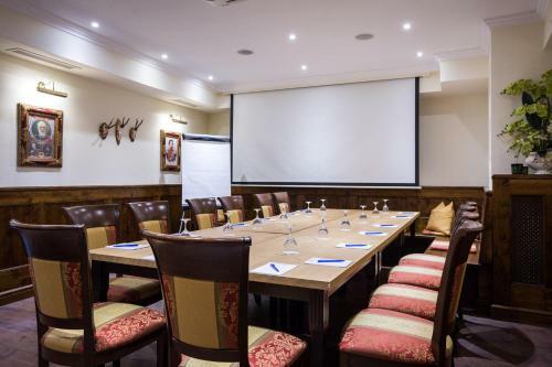 Hotel-gasthof H�ttl