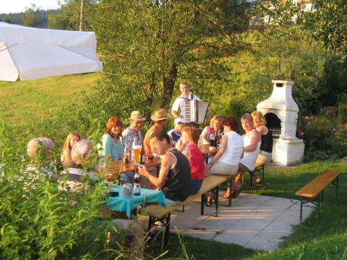 Apartamento Wellness Ferienwohnungen Zellertalblick